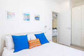 Quartieri Spagnoli Modern Flat by Wonderful Italy