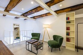 Quartieri Spagnoli Modern Flat by Wonderful Italy