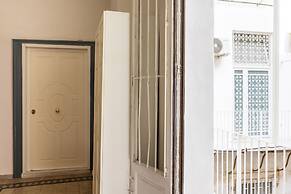 Quartieri Spagnoli Modern Flat by Wonderful Italy