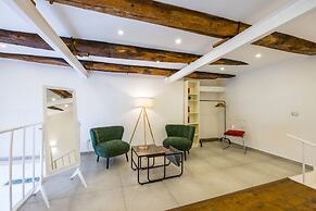 Quartieri Spagnoli Modern Flat by Wonderful Italy