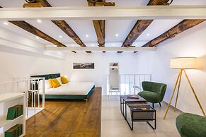 Quartieri Spagnoli Modern Flat by Wonderful Italy