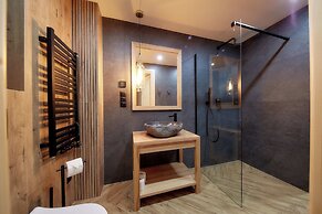 Tatra Wood House Boutique