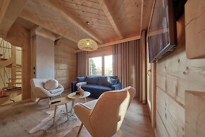 Tatra Wood House Boutique