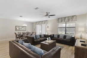 CG 1407 Rolling Fairway Rolling Skies Poolside Cinema Spa Near Disney