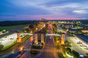 CG 1407 Rolling Fairway Rolling Skies Poolside Cinema Spa Near Disney