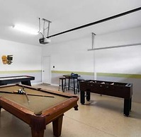 CG 1407 Rolling Fairway Rolling Skies Poolside Cinema Spa Near Disney