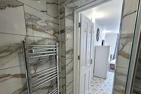 Tranquil Studio Retreat With Free Parking