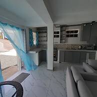 Luxury Retreat Between City & Rodneybay-free Treat