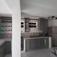 Luxury Retreat Between City & Rodneybay-free Treat