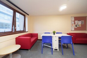 JOIVY Inviting flat near Edinburgh Castle - Adults Only