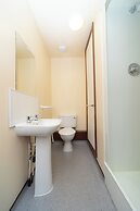 JOIVY Inviting flat near Edinburgh Castle - Adults Only