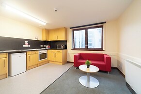 JOIVY Inviting flat near Edinburgh Castle - Adults Only