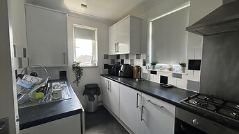 Romford Cozy Retreat