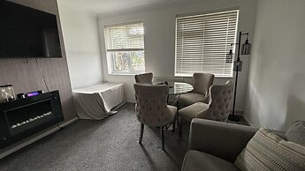 Romford Cozy Retreat