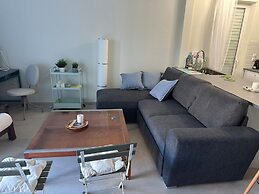 Marikes Beach Apartment