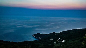 Meli Sea-view Cottage