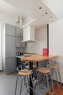 Modern Apartment with Mezzanine