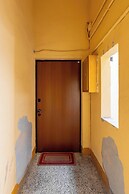 Modern Apartment with Mezzanine