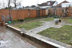 Charming Wembley Home Near Wembley Stadium