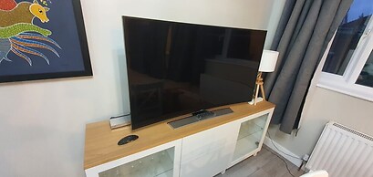 Charming Wembley Home Near Wembley Stadium