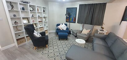 Charming Wembley Home Near Wembley Stadium