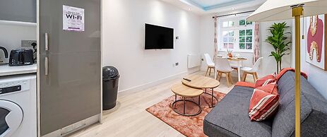 Ragan Court Apartments in Aldershot