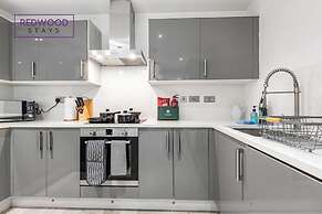 Ragan Court Apartments in Aldershot