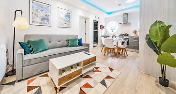 Ragan Court Apartments in Aldershot