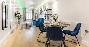 Ragan Court Apartments in Aldershot