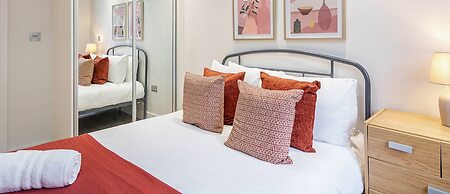 Ragan Court Apartments in Aldershot