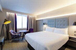 Premier Inn Swindon Town Centre