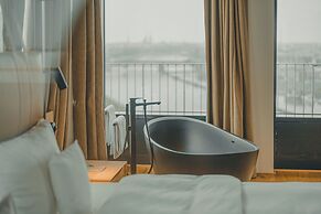 John & Will Silo-Hotel by Guldsmeden