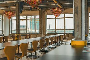 John & Will Silo-Hotel by Guldsmeden