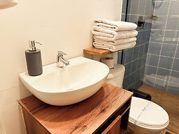 Niddo by Roots Rentals