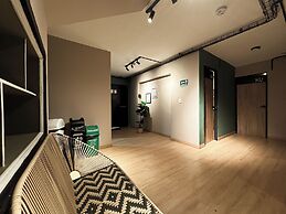 Niddo by Roots Rentals