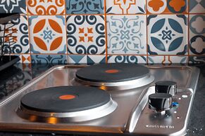 Niddo by Roots Rentals