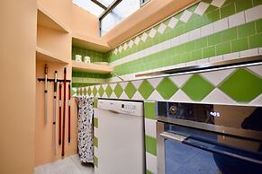 De Angelis Central House by Wonderful Italy