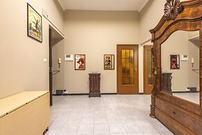 De Angelis Central House by Wonderful Italy