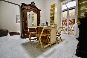 De Angelis Central House by Wonderful Italy