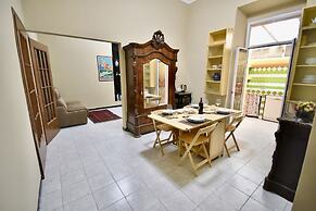 De Angelis Central House by Wonderful Italy