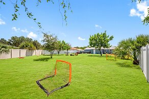 Paradise Haven- Amazing 4BR Oasis With Pool