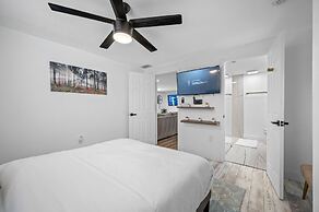 Paradise Haven- Amazing 4BR Oasis With Pool