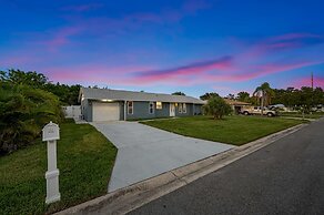 Paradise Haven- Amazing 4BR Oasis With Pool