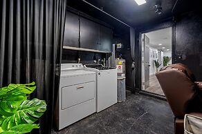 Paradise Haven- Amazing 4BR Oasis With Pool