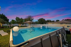 Paradise Haven- Amazing 4BR Oasis With Pool
