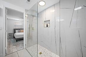 Paradise Haven- Amazing 4BR Oasis With Pool