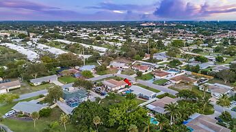 Paradise Haven- Amazing 4BR Oasis With Pool