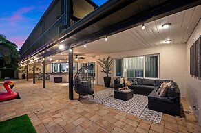 Court Haven Paradise: Your All-in-one Getaway