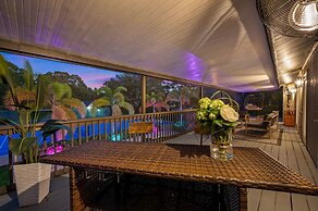 Court Haven Paradise: Your All-in-one Getaway