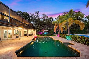 Court Haven Paradise: Your All-in-one Getaway